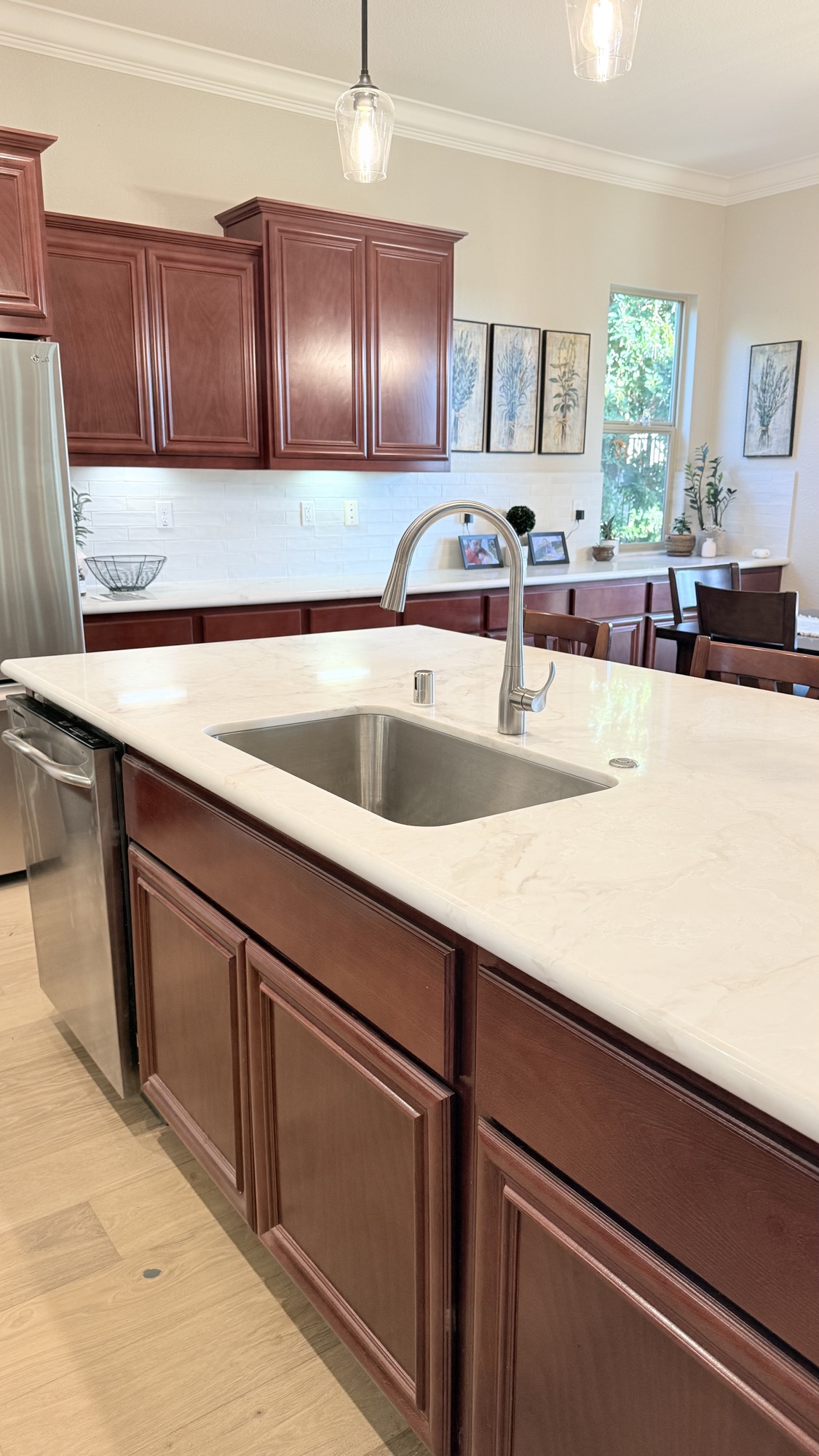 White horizontal tile backsplash in a remodeled El Dorado Hills kitchen