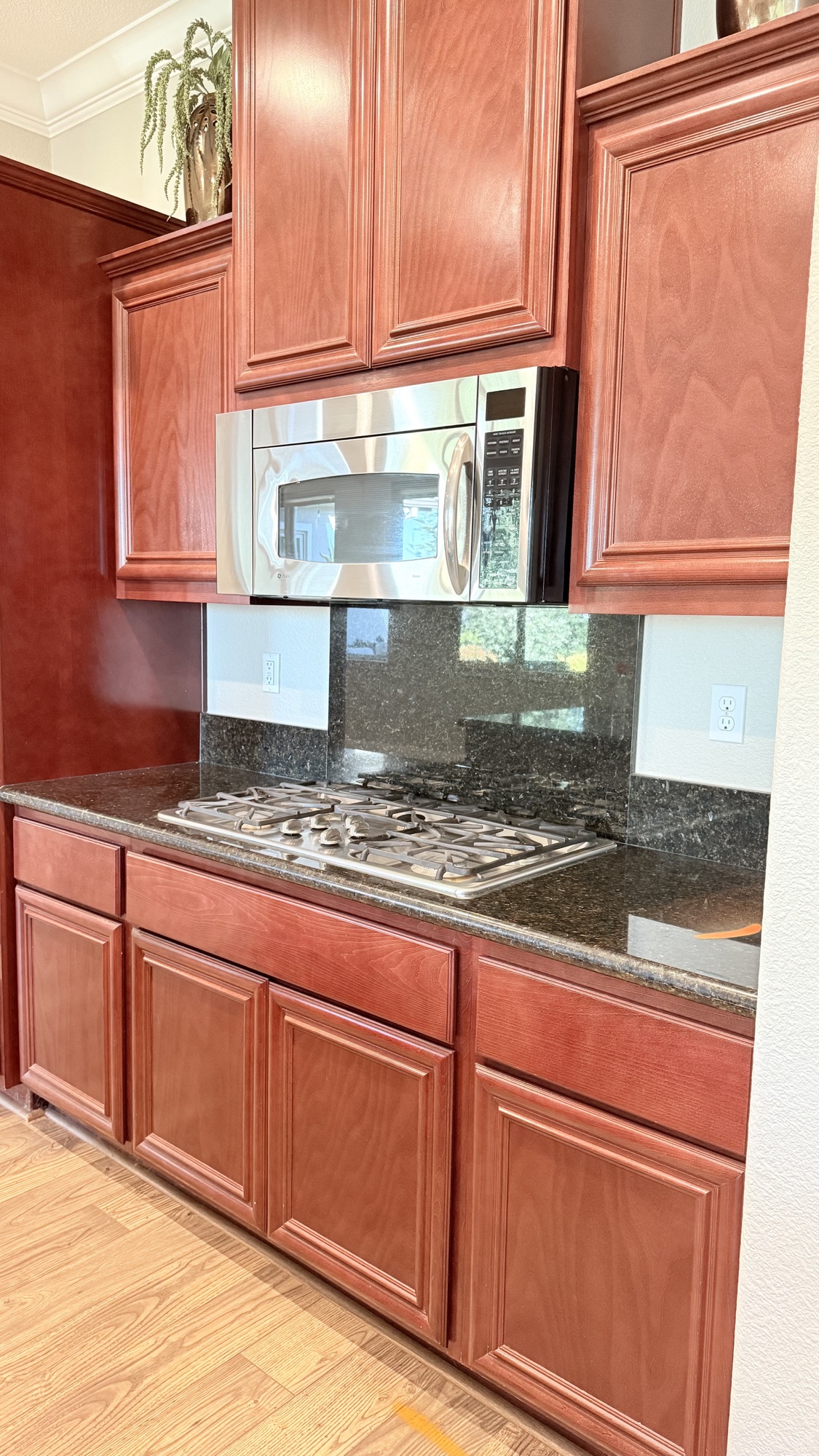 Cooking wall before a kitchen refresh in El Dorado Hills